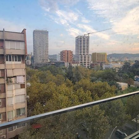 Opera Appartment Тирана Екстер'єр фото
